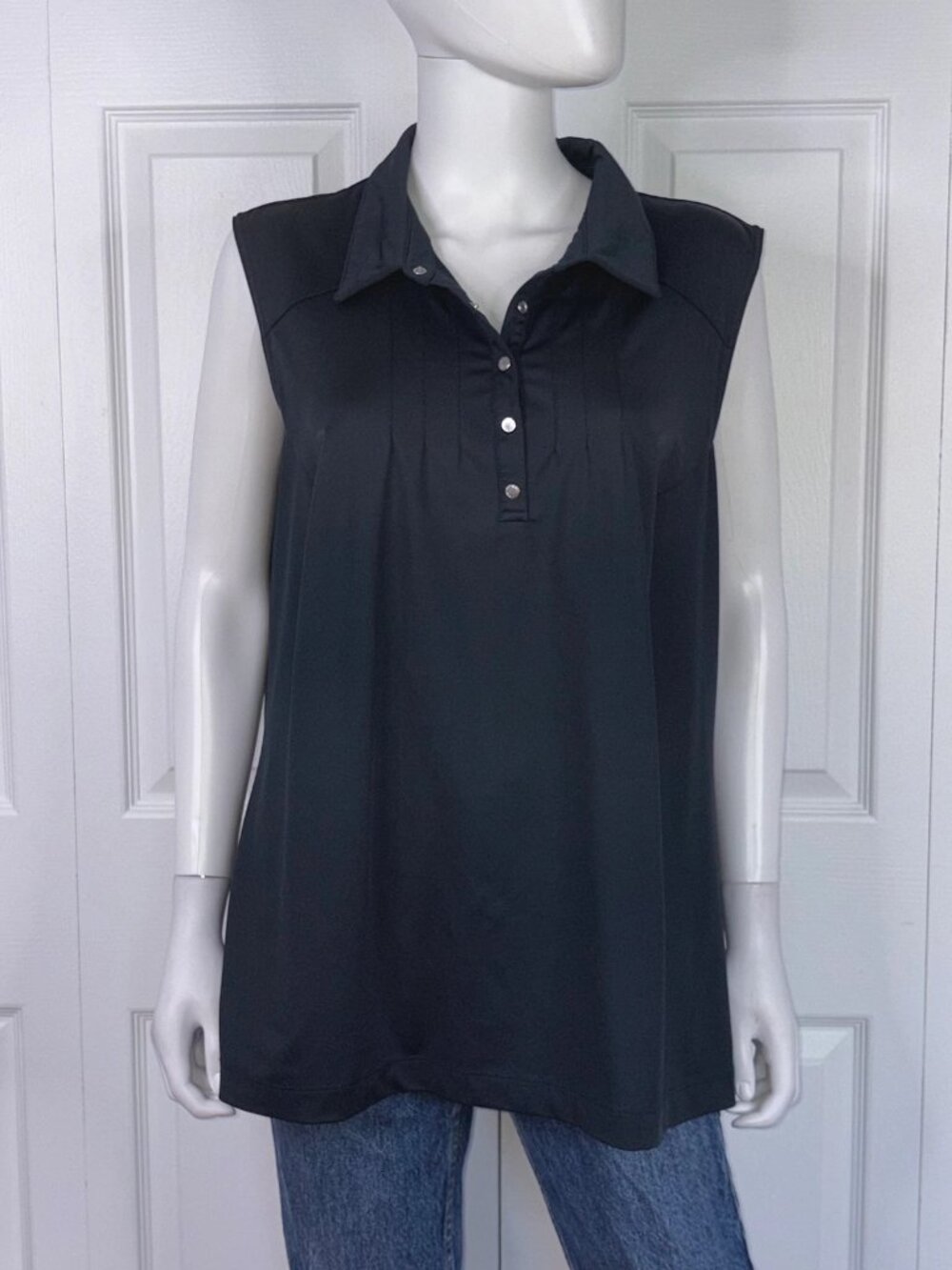 TAIL women's sleeveless top size XL